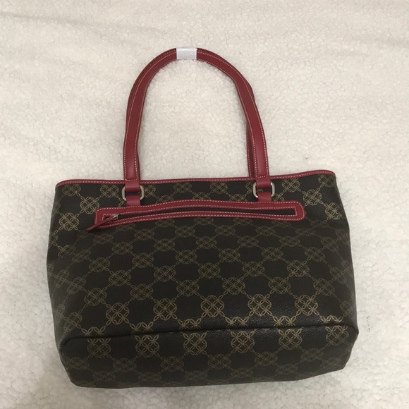 Handbags - Picture 6 of 7